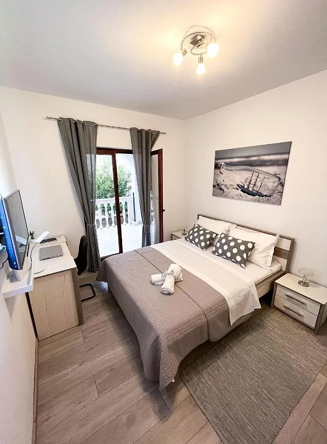 Apartments T&T Trogir 0*,  Croatia